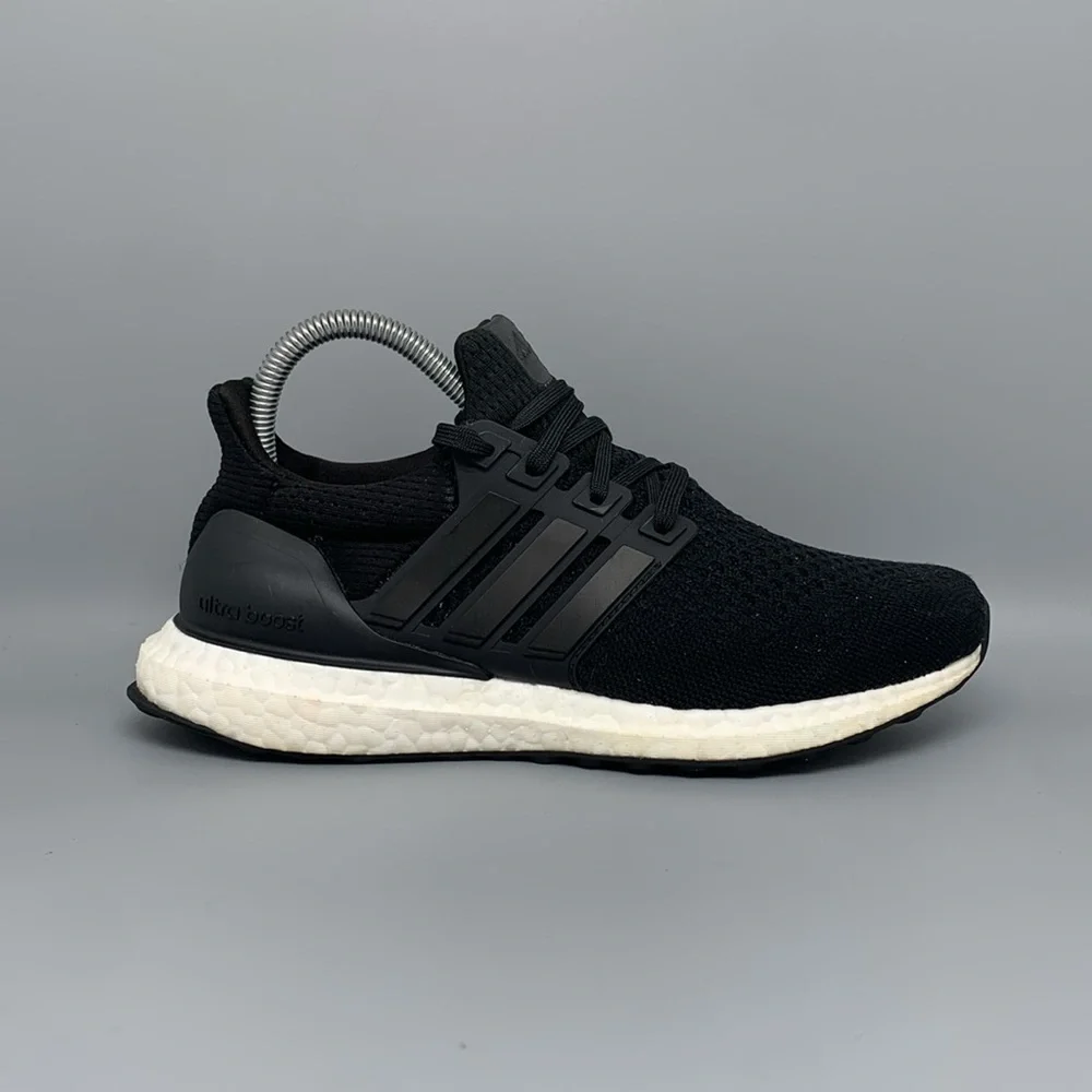 adidas ultraboost running